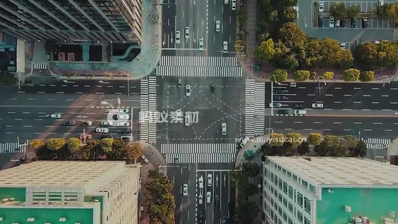 城市街景航拍城市交叉口道路交通场景视频素材4K-第1张图